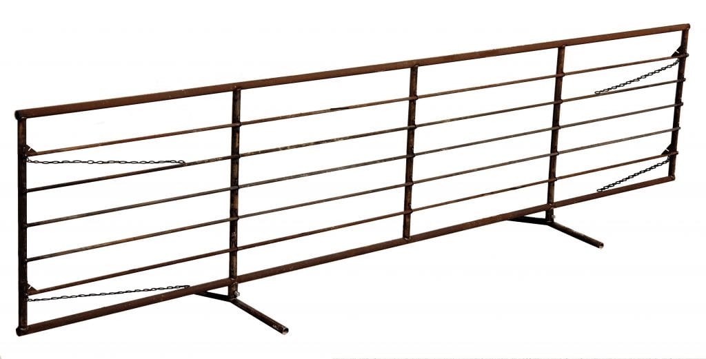 Free-Standing Panel w Chain | Superior Standard